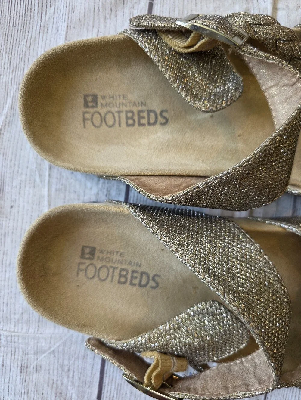 White Mountain Women's Size 10 Glittery Gold Slip On Comfort Sandals Adjustable - Picture 2 of 7